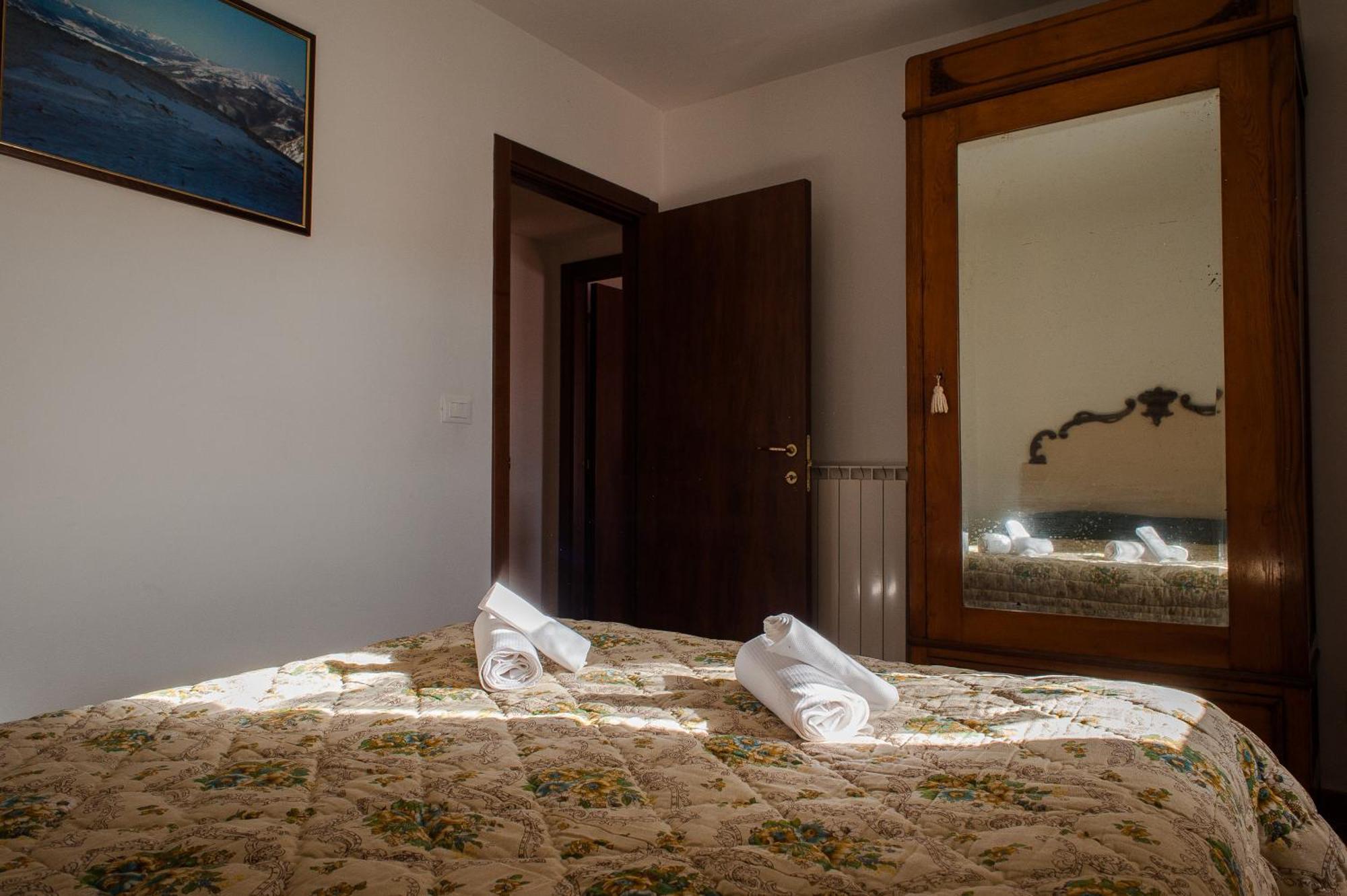 Casa Ladyhawke Apartment Санто Стефано ди Сесанио Екстериор снимка